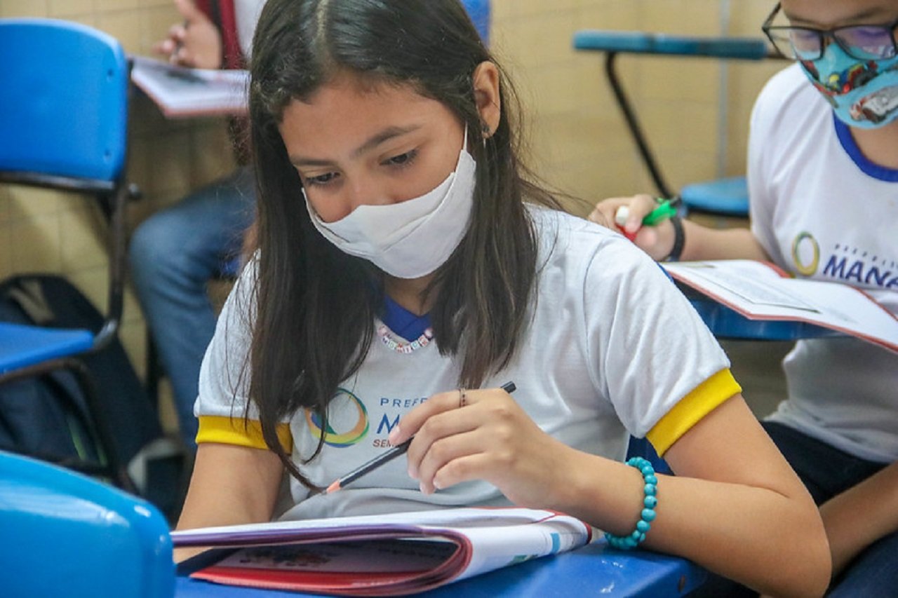 Prefeitura De Manaus Realiza Prova Do Saeb Com Alunos Da Rede Municipal ...