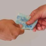 Pagamento do 13º salário é alternativa para acertar as finanças