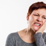 Mulheres são quatro vezes mais propensas a sofrer de DTM