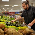 Chefs encontram variedade de ingredientes frescos em SP