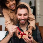 E-commerce projeta lucros recordes no Dia dos Namorados 2024