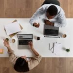 Flexibilidade e tecnologia renovam escritórios modernos