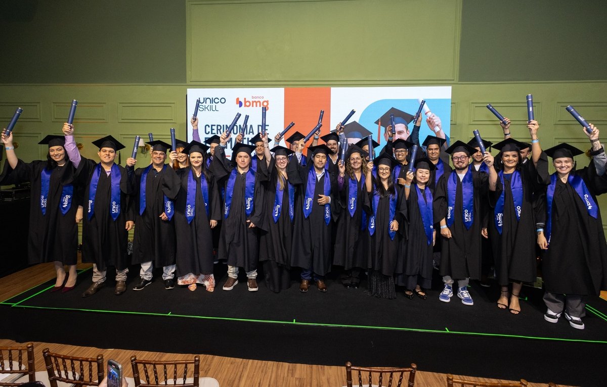 Bmg forma 1ª turma com benefício educação do Unico Skill