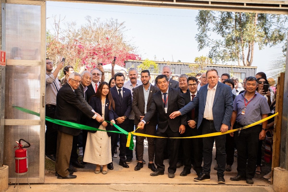 Festa de Flores reúne autoridades e grande público