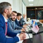 Dólar X real: proteger o patrimônio exige diversificação