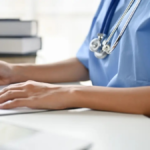 Enamed leva 30% dos cursos de Medicina à reavaliação